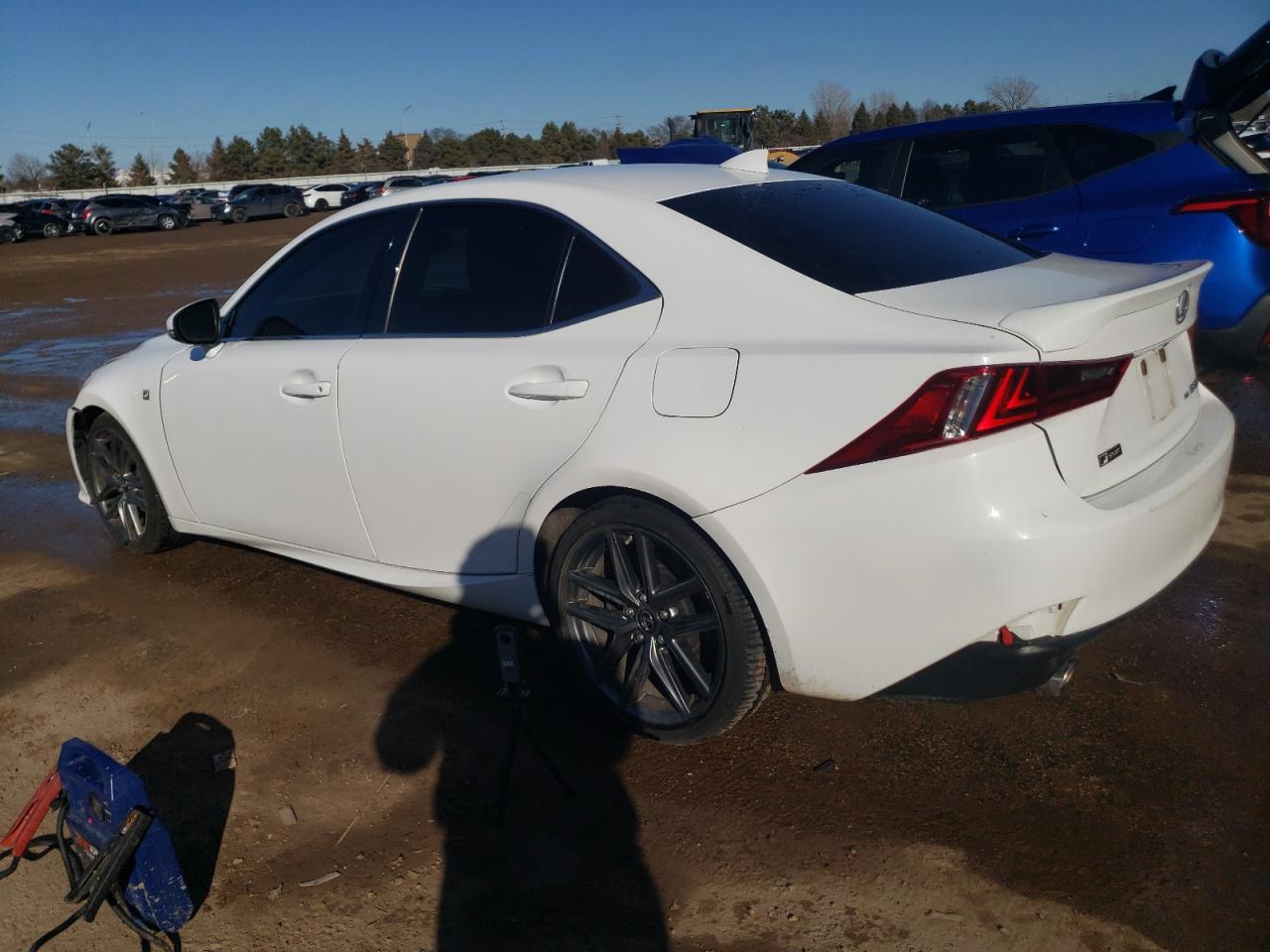 2016 Lexus IS - Image 2