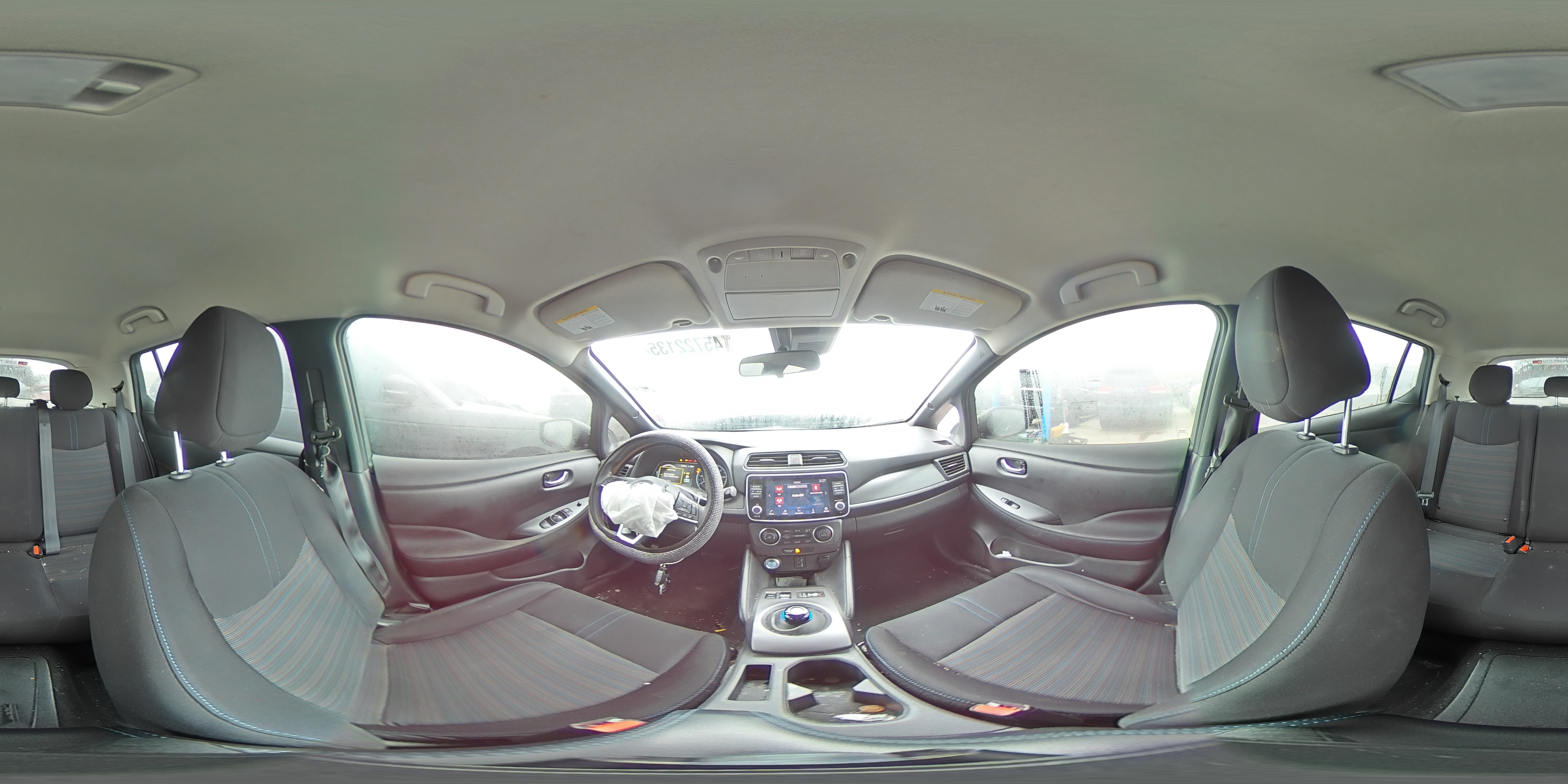 2021 Nissan Leaf - Image 12