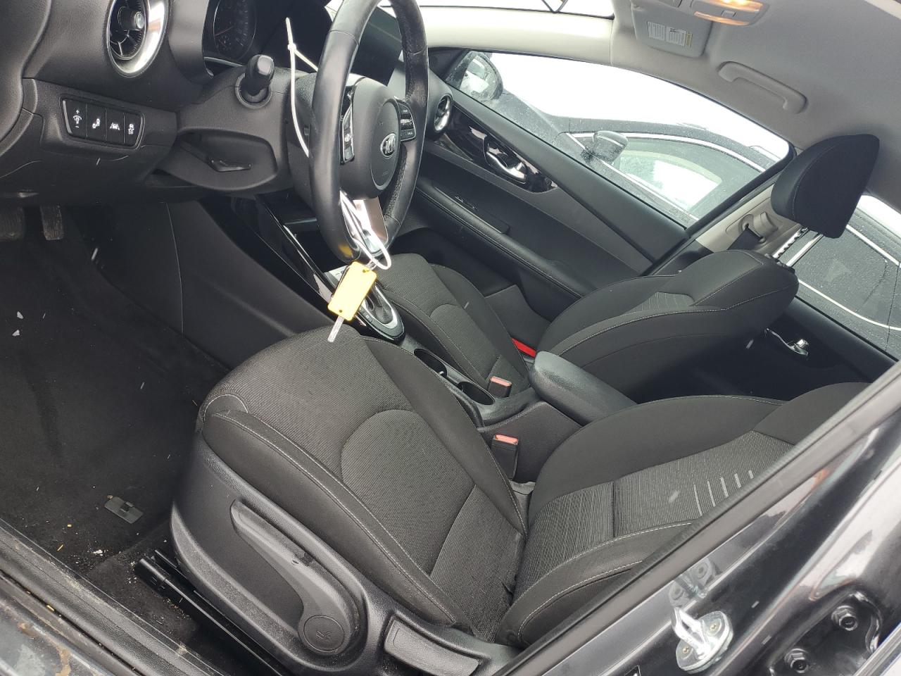 2021 Kia Forte - Image 7