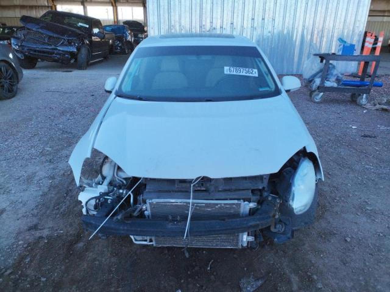 2010 Volkswagen Jetta - Image 5