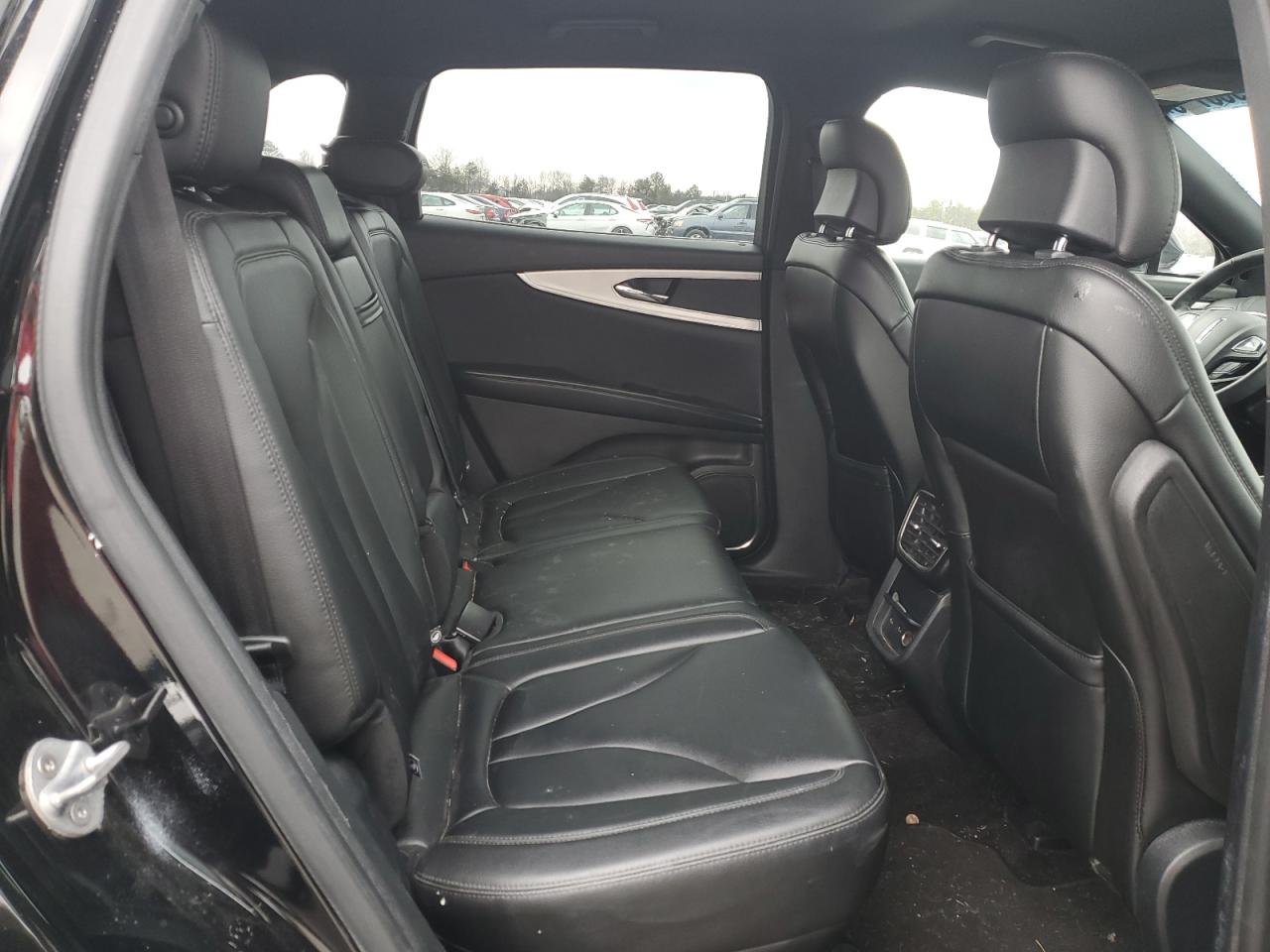 2017 Lincoln MKX - Image 10