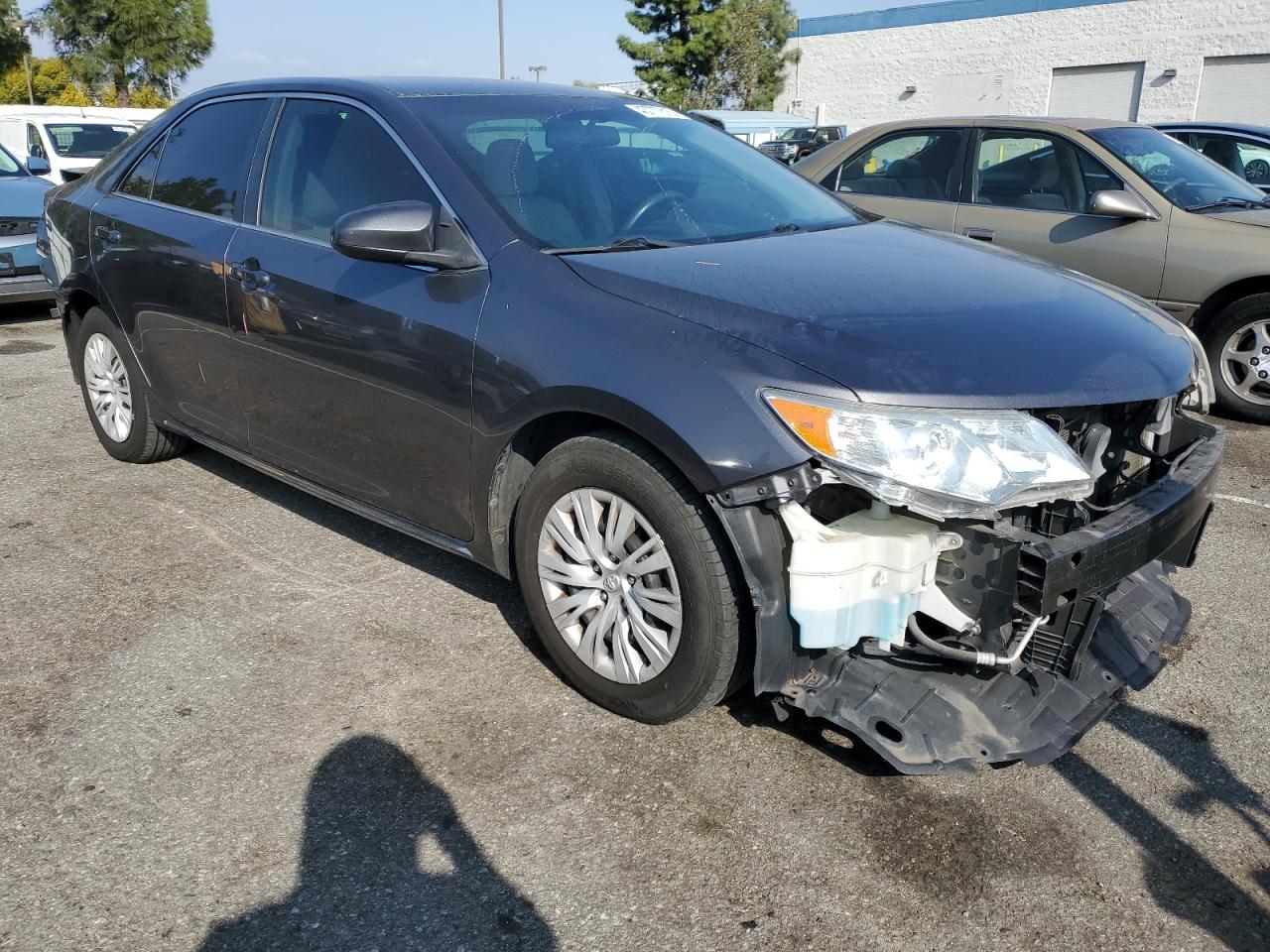 2014 Toyota Camry - Image 4