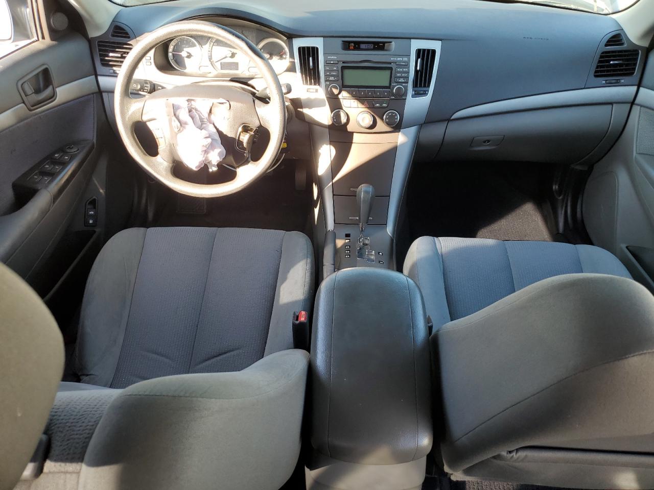 2009 Hyundai Sonata - Image 8