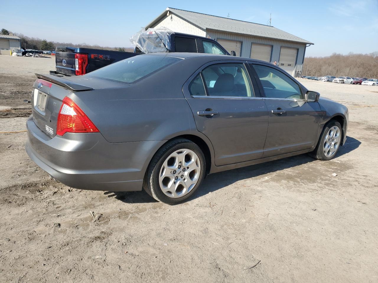 2010 Ford Fusion - Image 3