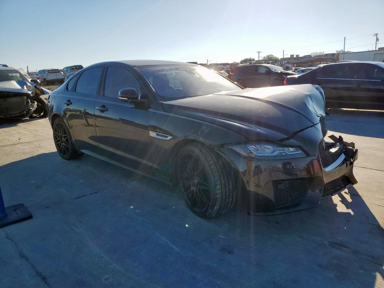2016 Jaguar XF - Image 4
