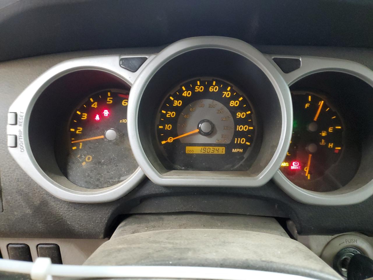 2005 Toyota 4Runner - Image 9