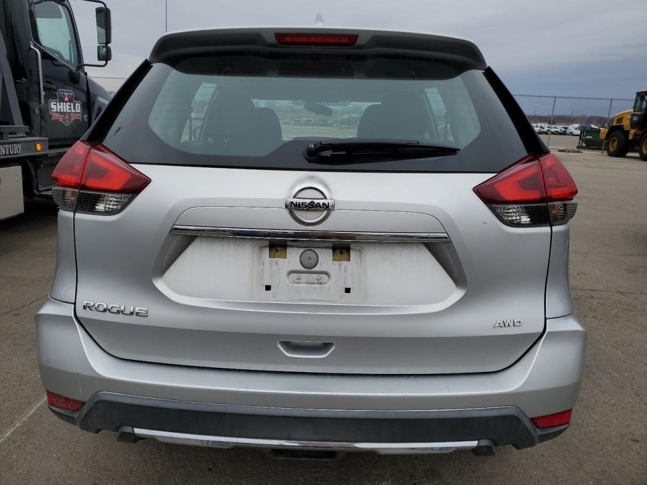 2018 Nissan Rogue - Image 6