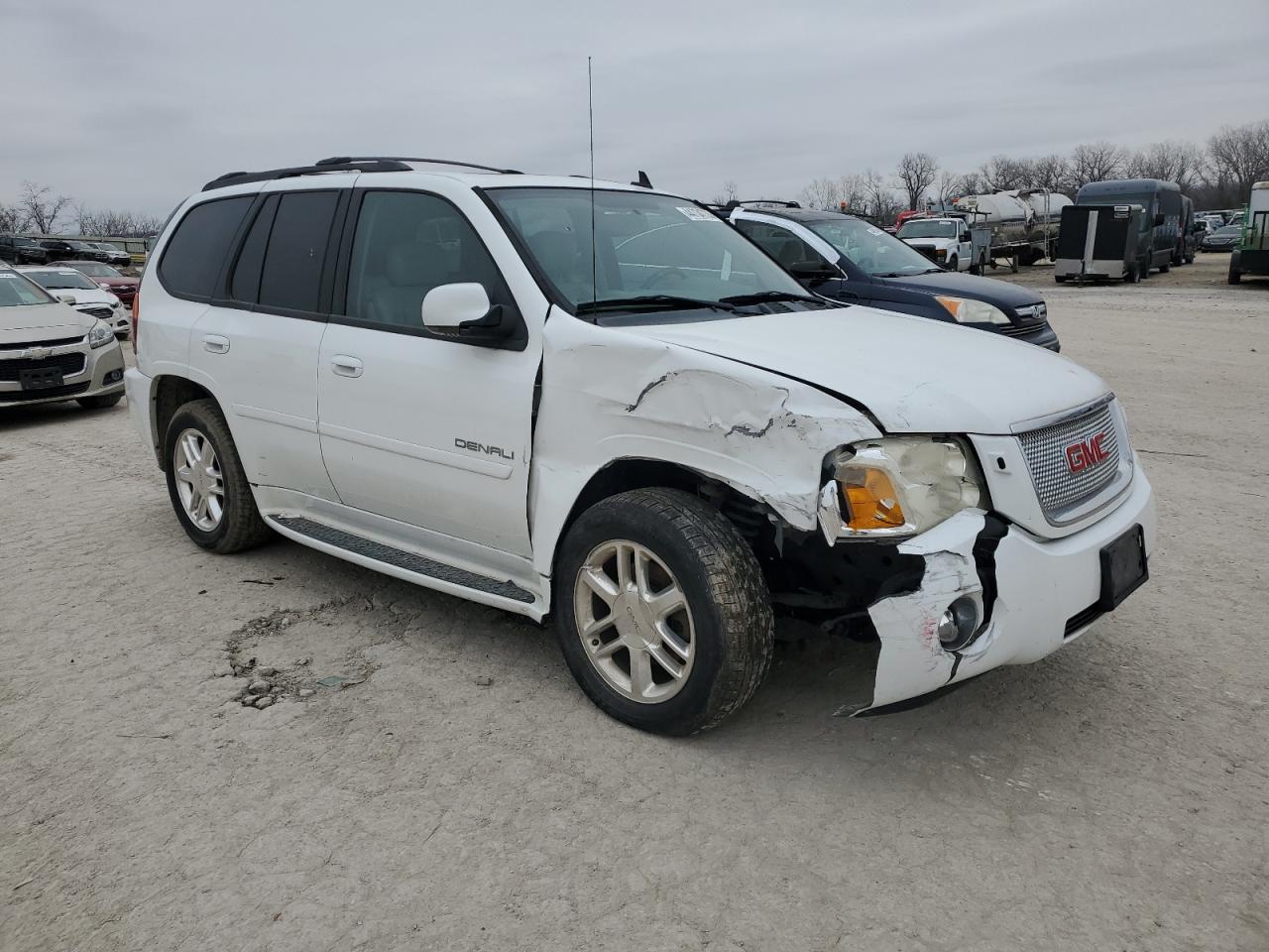 2008 GMC Envoy - Image 4