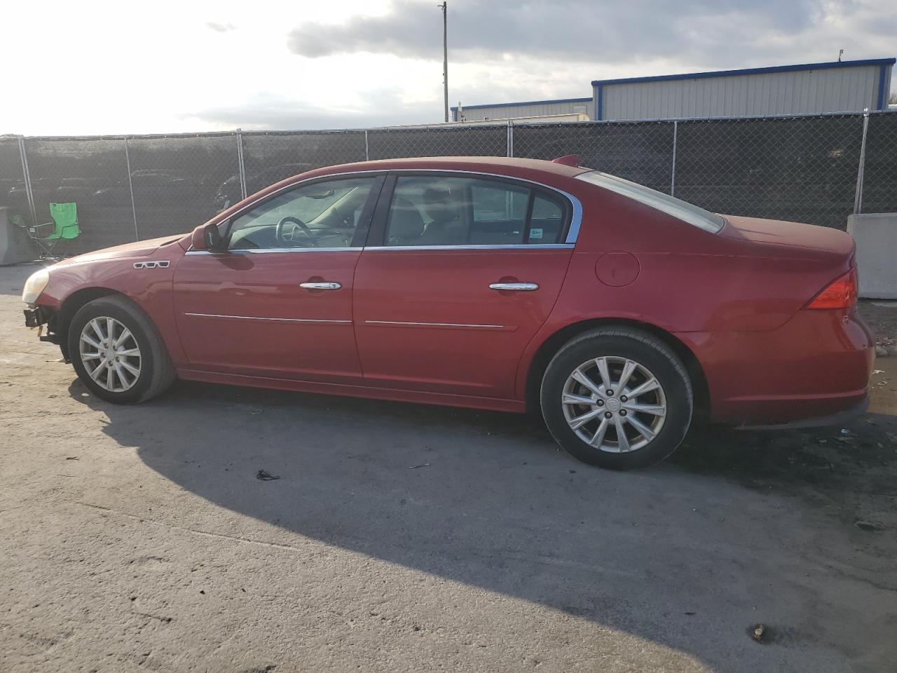 2011 Buick Lucerne - Image 2