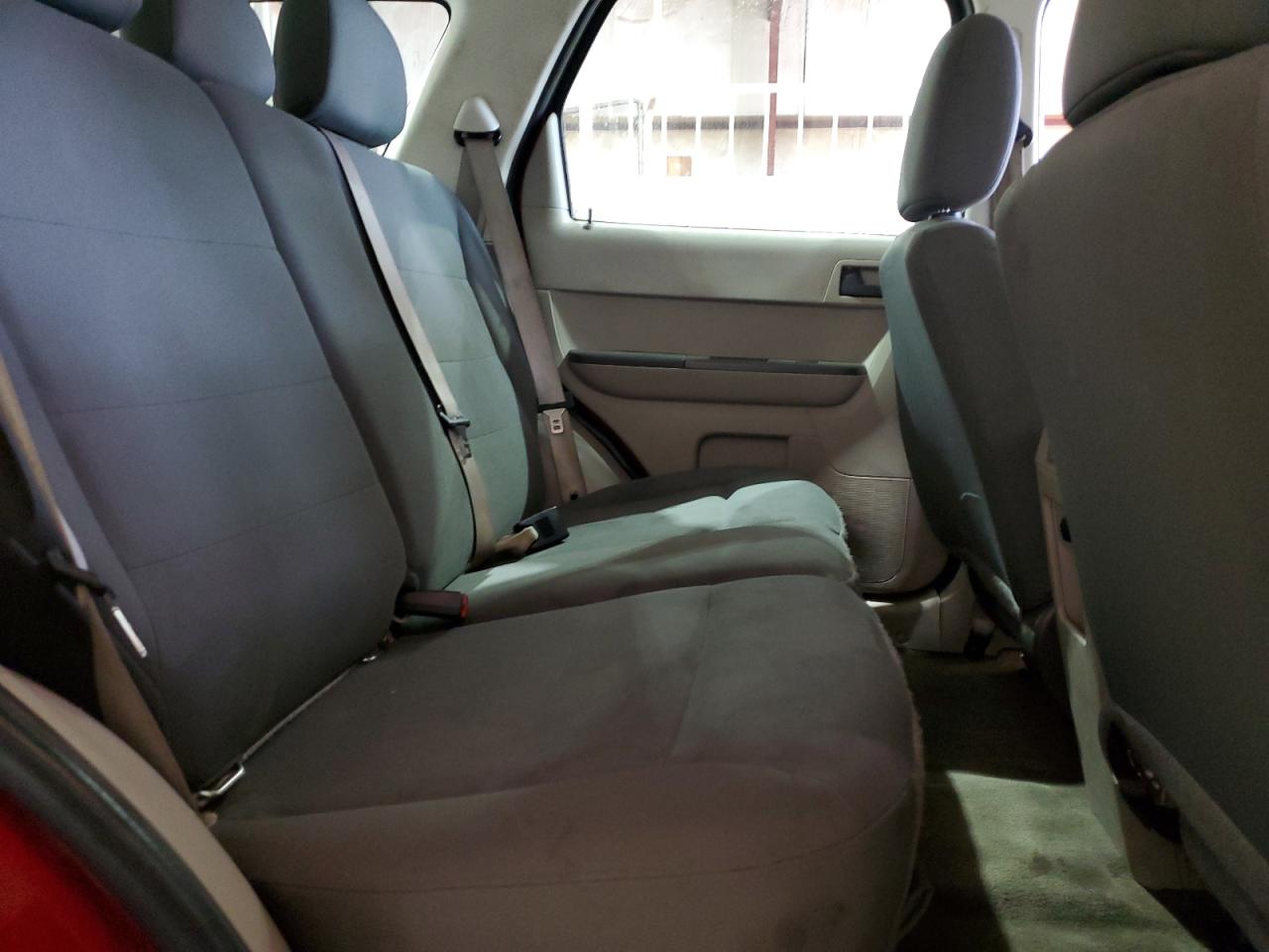 2011 Ford Escape - Image 11