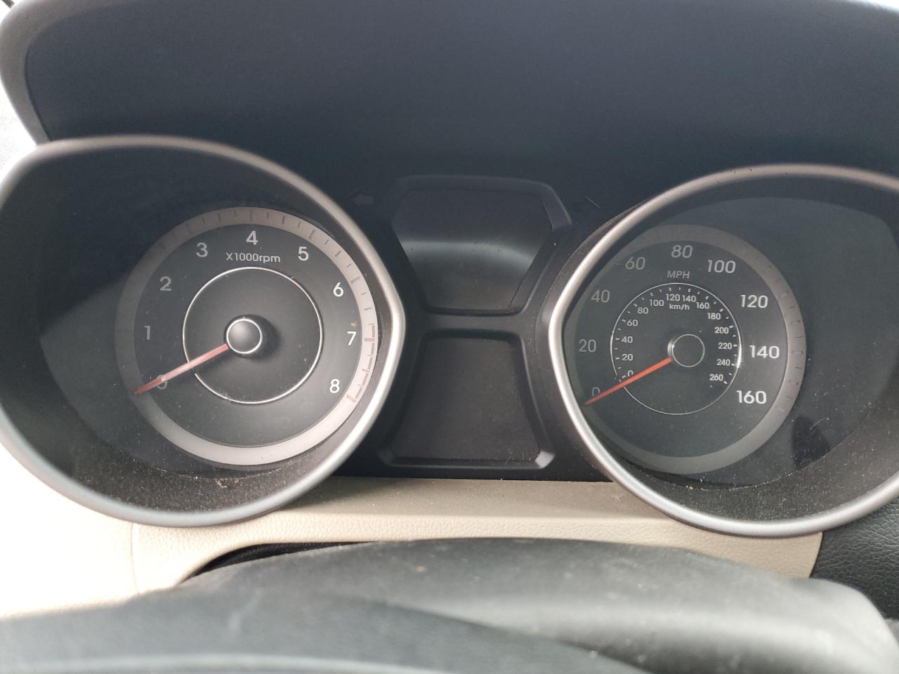 2014 Hyundai Elantra - Image 9