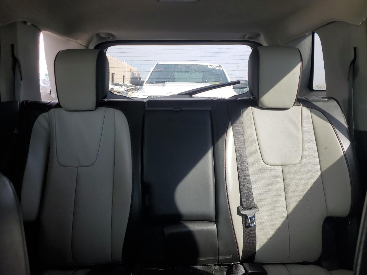 2015 GMC Terrain - Image 10
