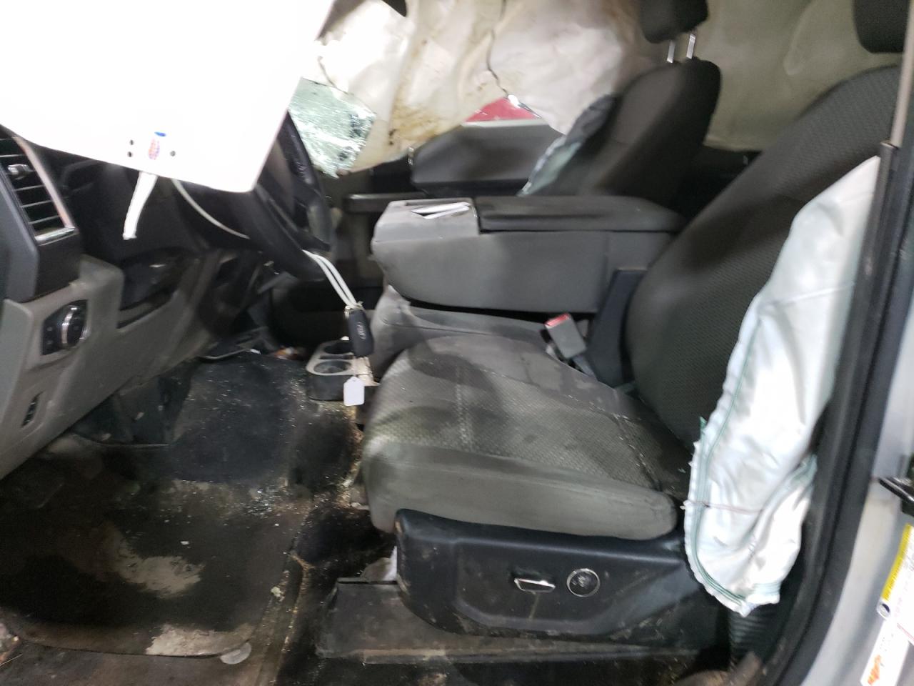 2015 Ford F-150 - Image 7