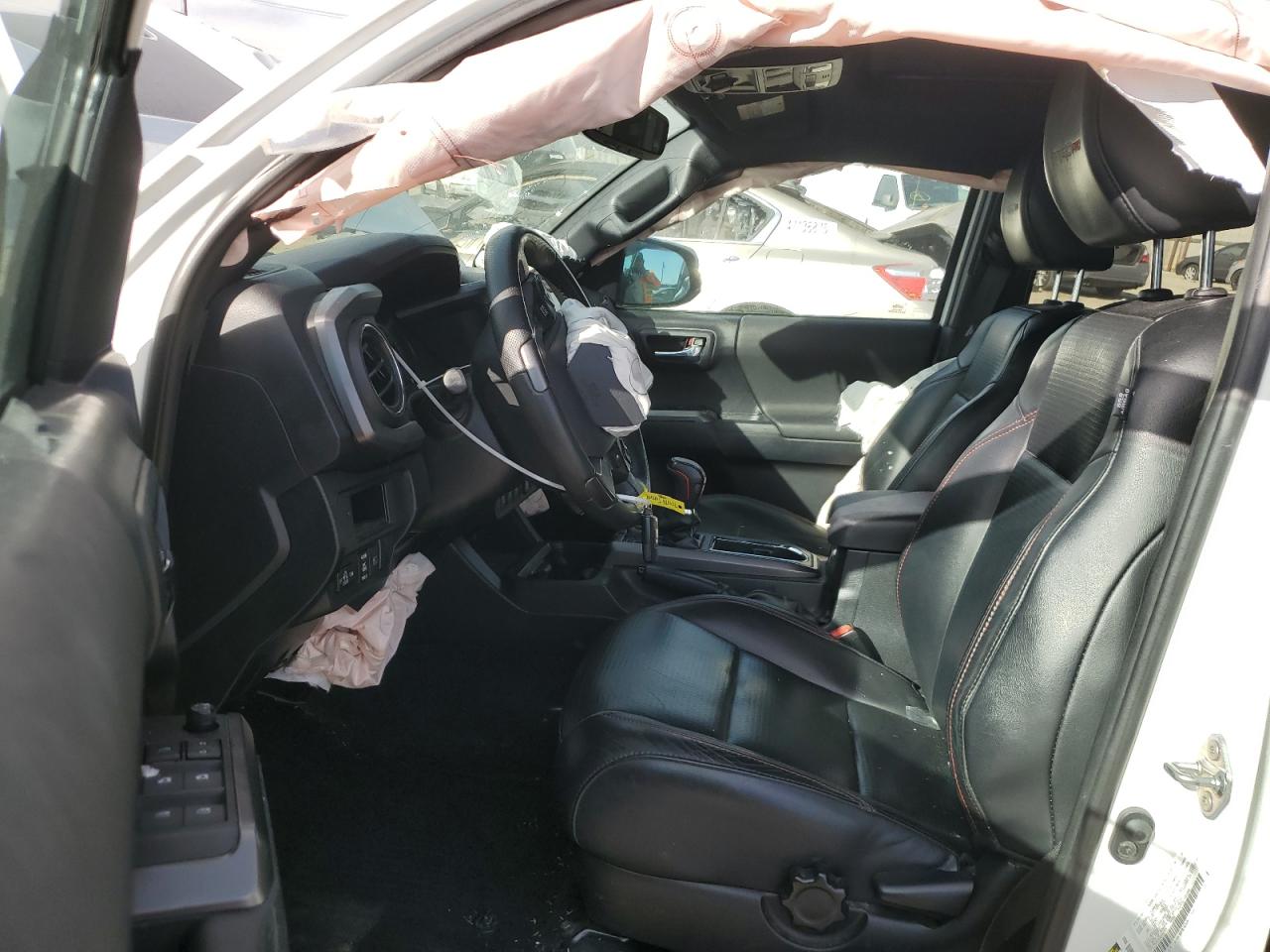 2019 Toyota Tacoma - Image 7