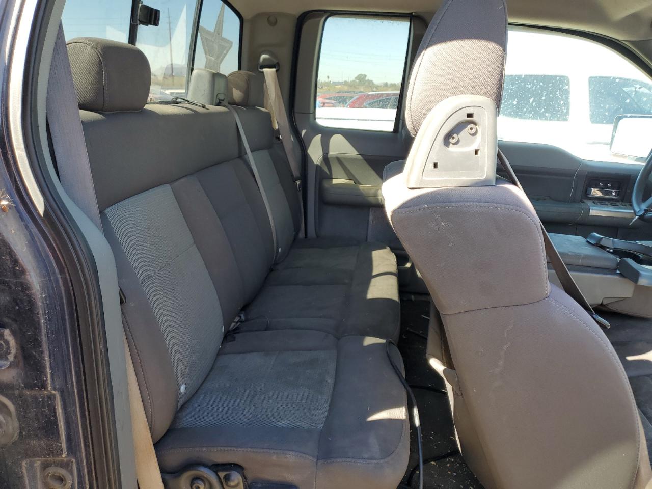 2006 Ford F-150 - Image 10