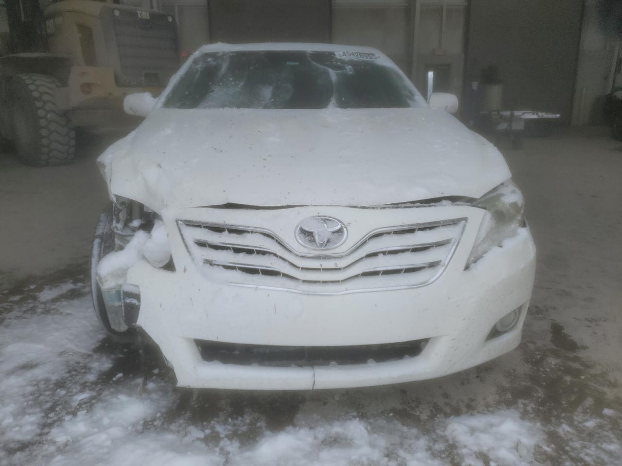2011 Toyota Camry - Image 5