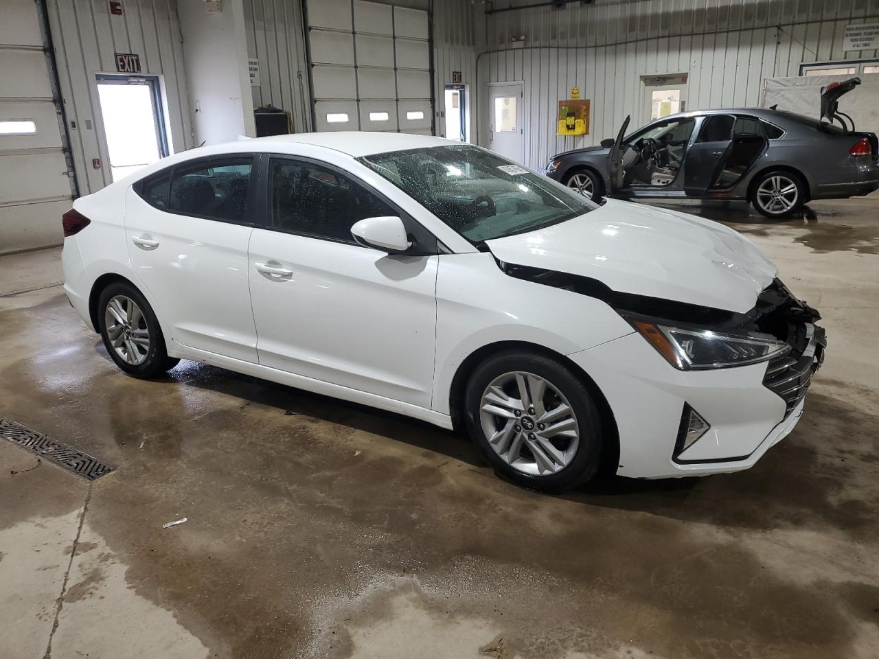 2020 Hyundai Elantra - Image 4