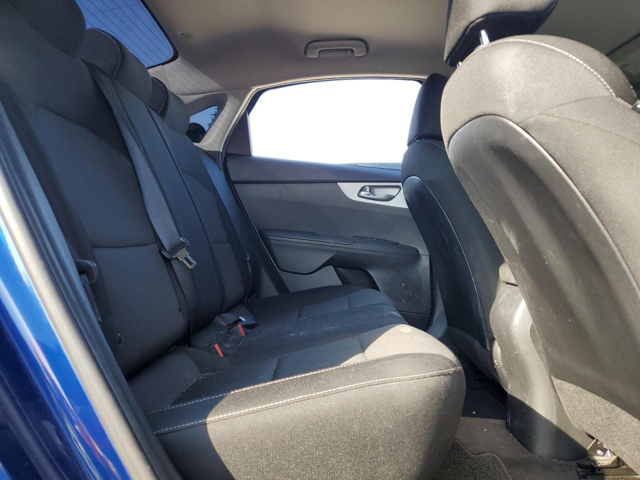 2022 Kia Forte - Image 11