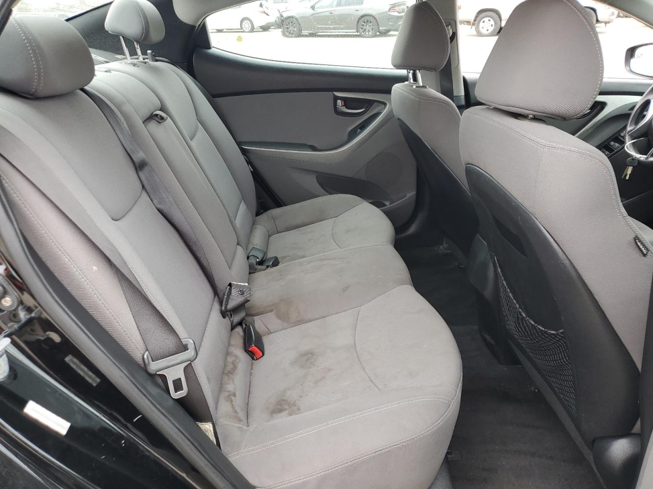 2015 Hyundai Elantra - Image 10