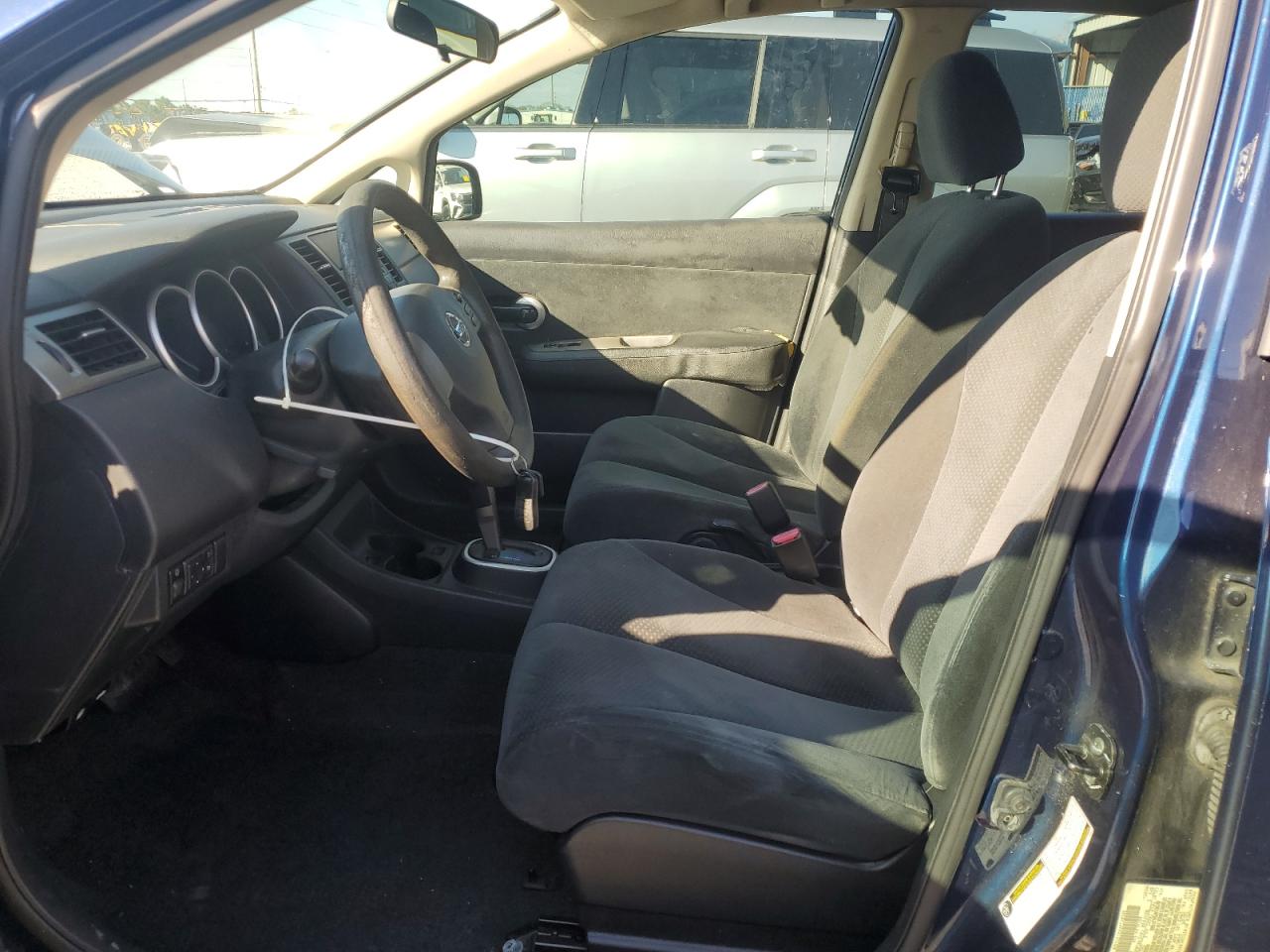 2010 Nissan Versa - Image 7