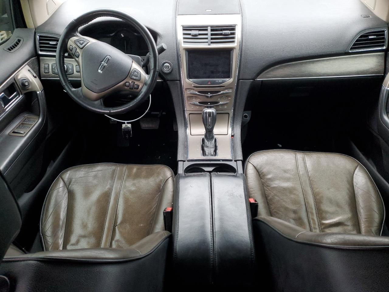 2011 Lincoln MKX - Image 8