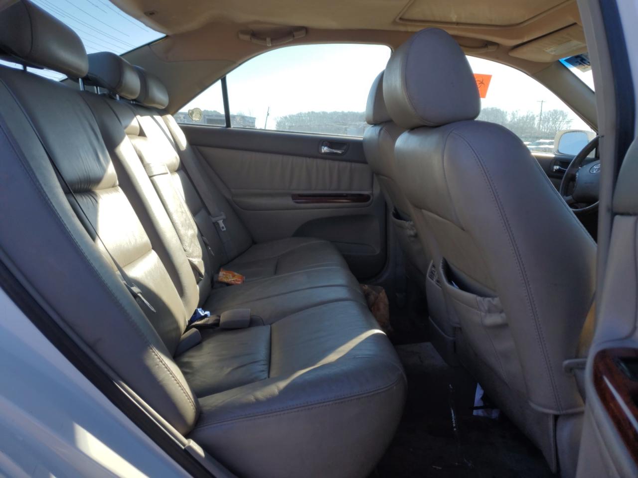 2005 Toyota Camry - Image 10
