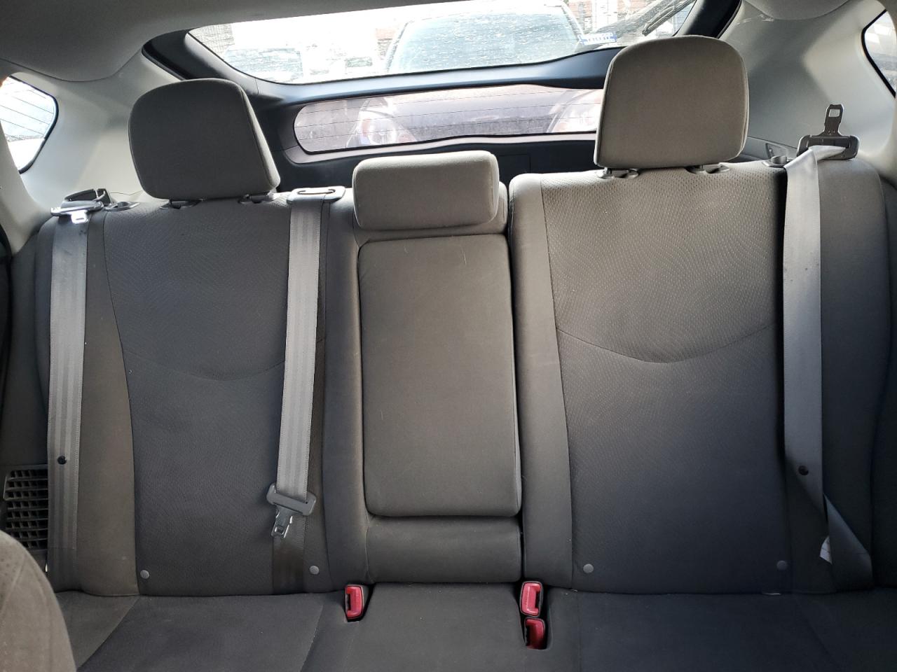 2012 Toyota Prius - Image 10