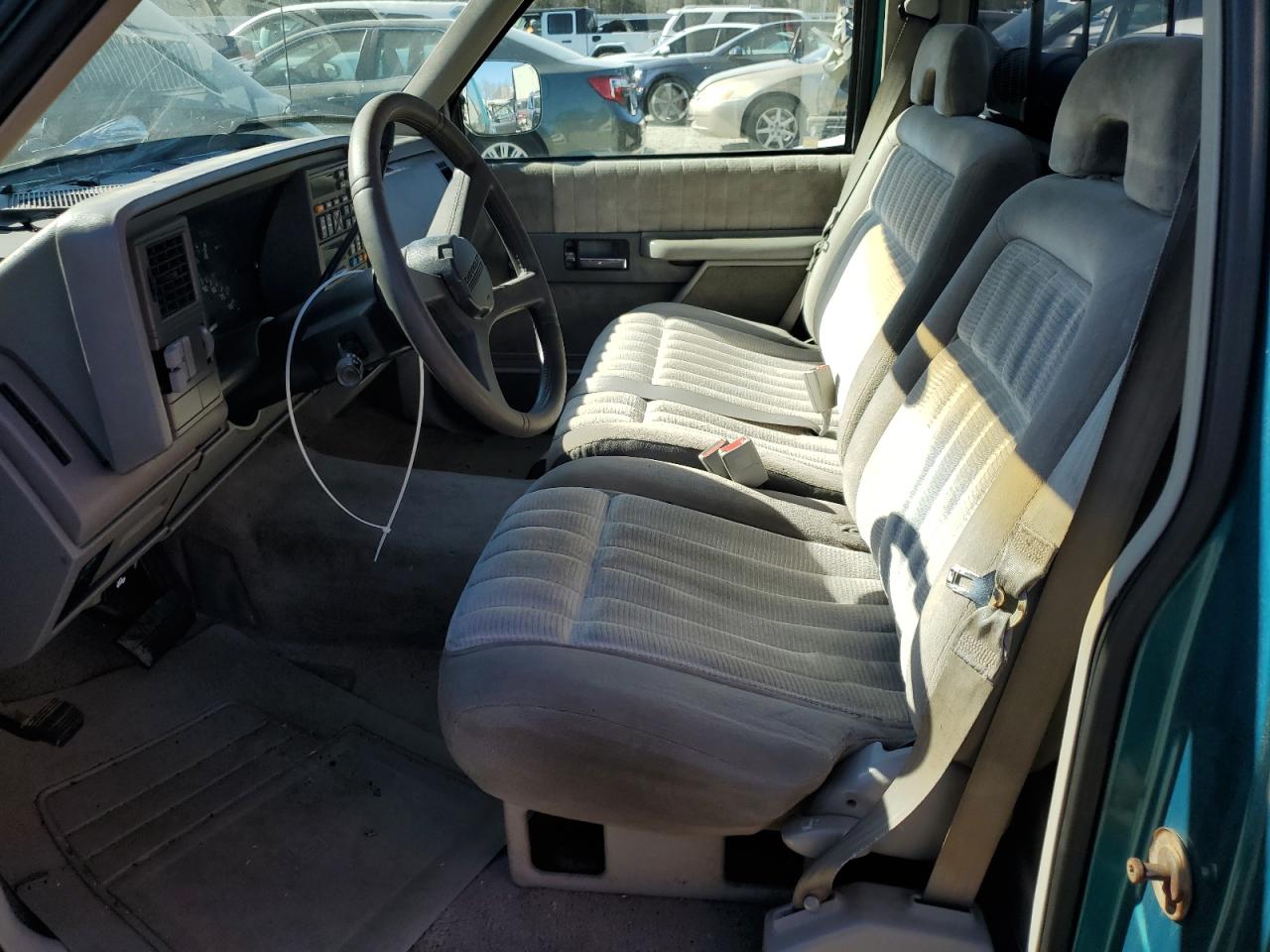 1993 Chevrolet GMT-400 - Image 7