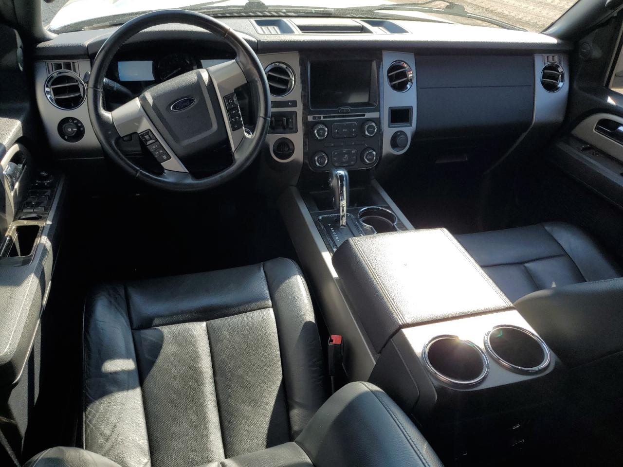 2016 Ford Expedition - Image 8