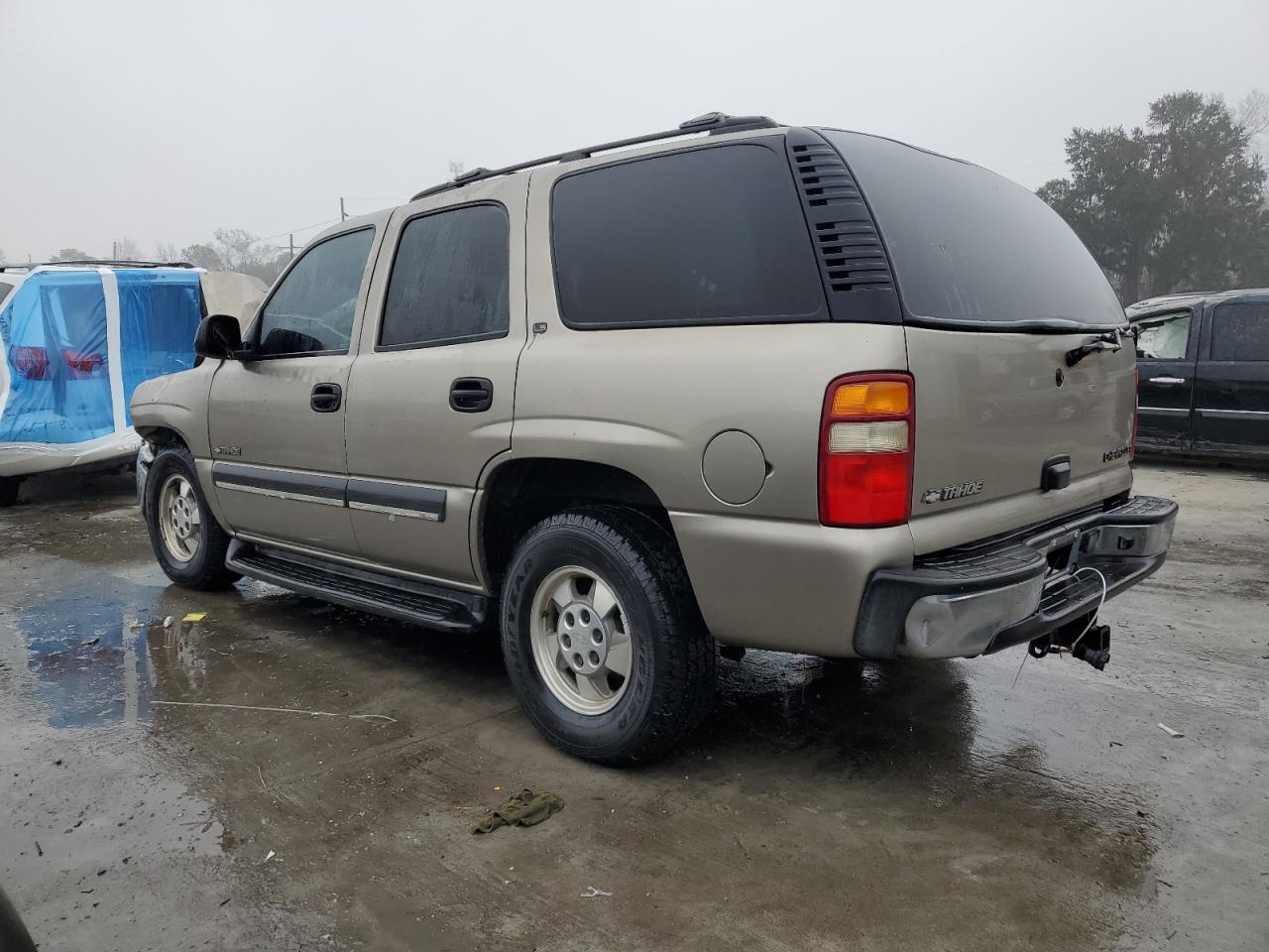 2002 Chevrolet Tahoe - Image 2