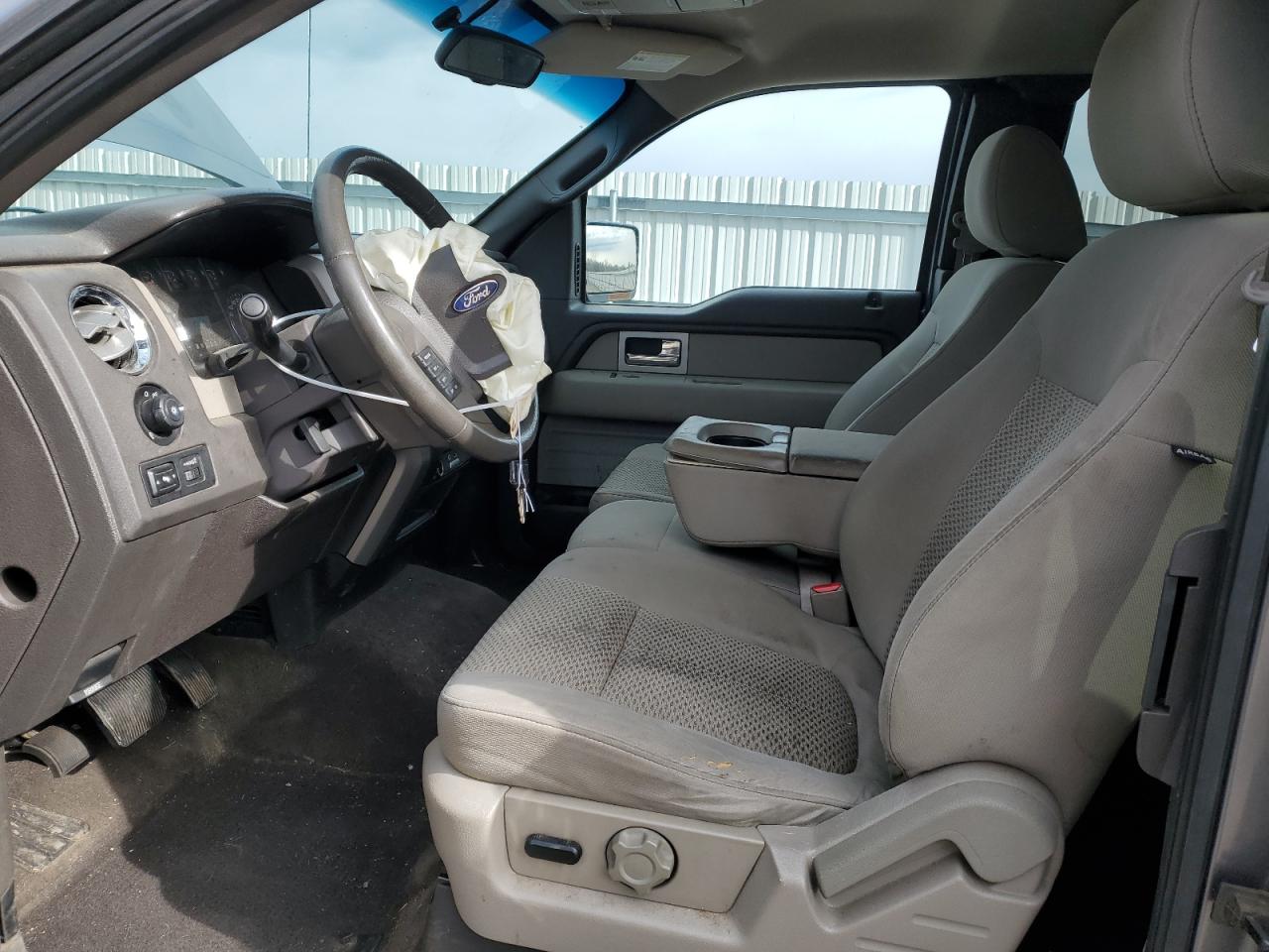 2010 Ford F-150 - Image 7
