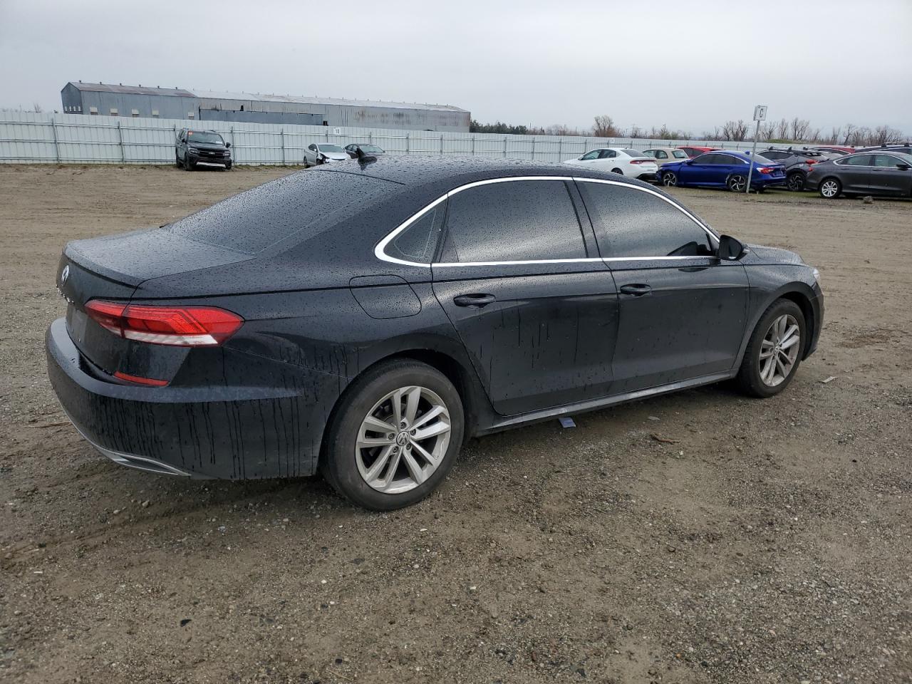 2020 Volkswagen Passat - Image 3