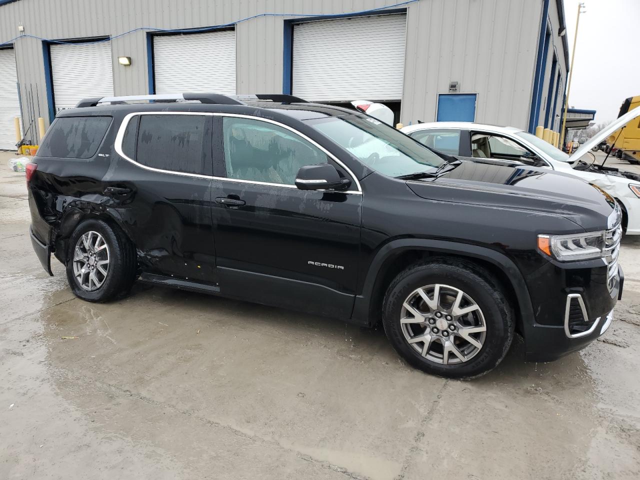 2020 GMC Acadia - Image 4