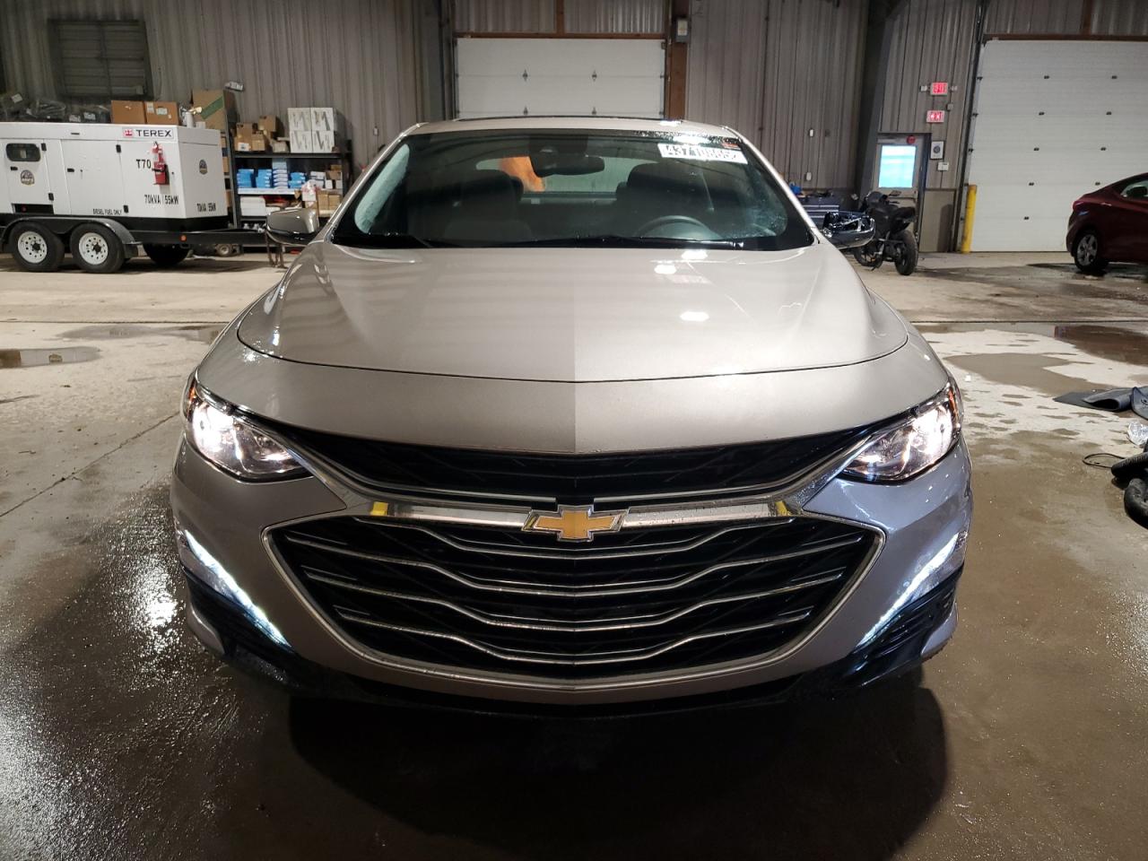 2023 Chevrolet Malibu - Image 5