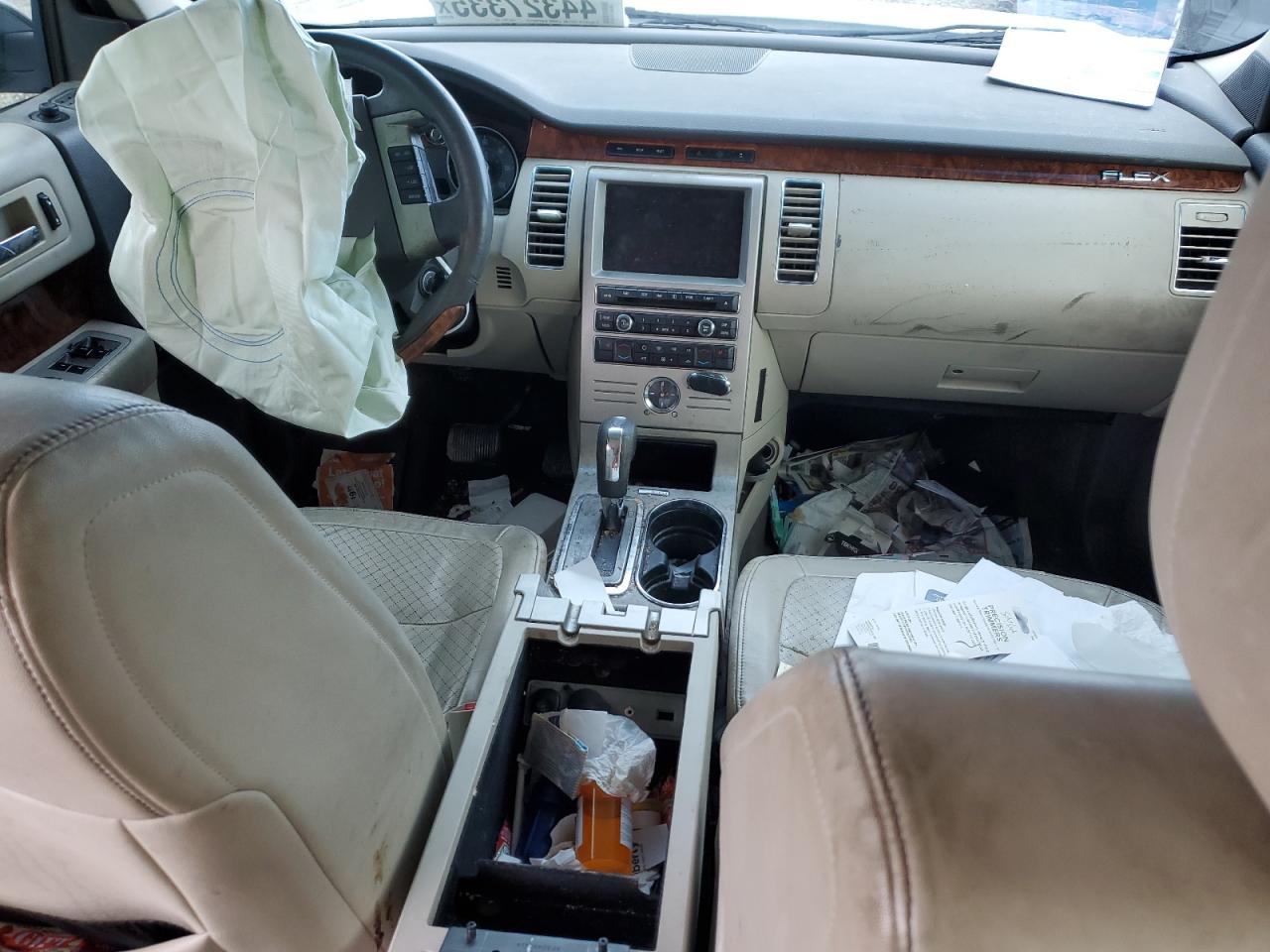 2010 Ford Flex - Image 8