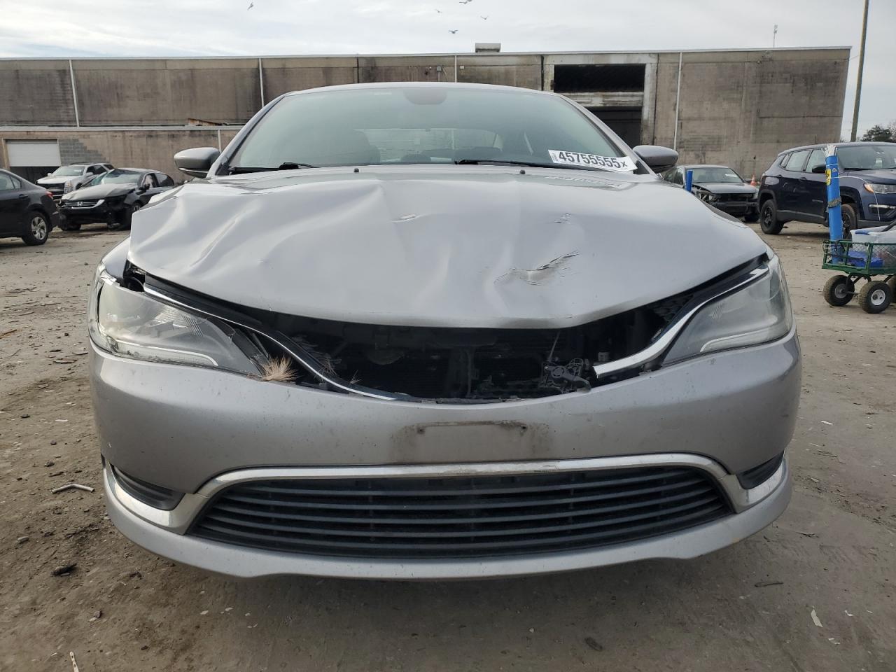 2016 Chrysler 200 - Image 5