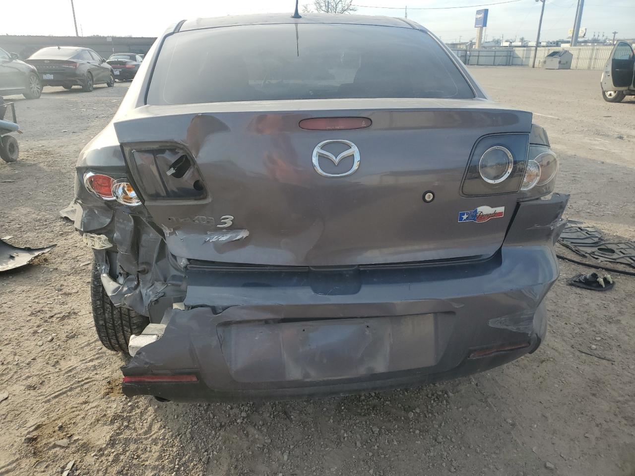 2007 Mazda 3 - Image 6