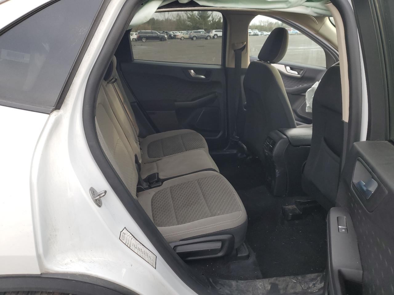 2020 Ford Escape - Image 11