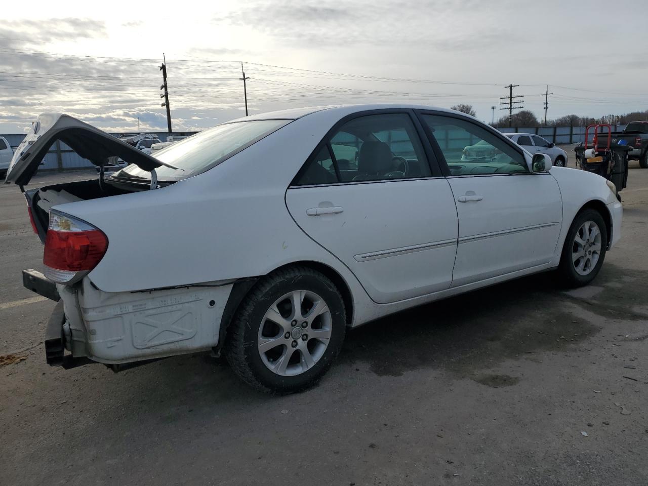 2005 Toyota Camry - Image 3