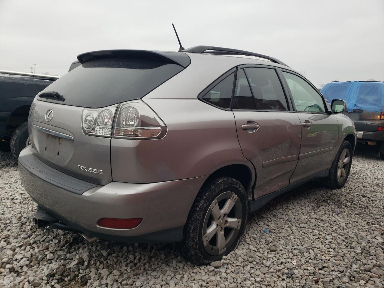 2005 Lexus RX - Image 3