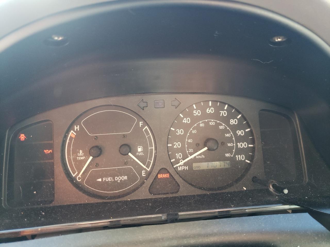 2002 Toyota Corolla - Image 9
