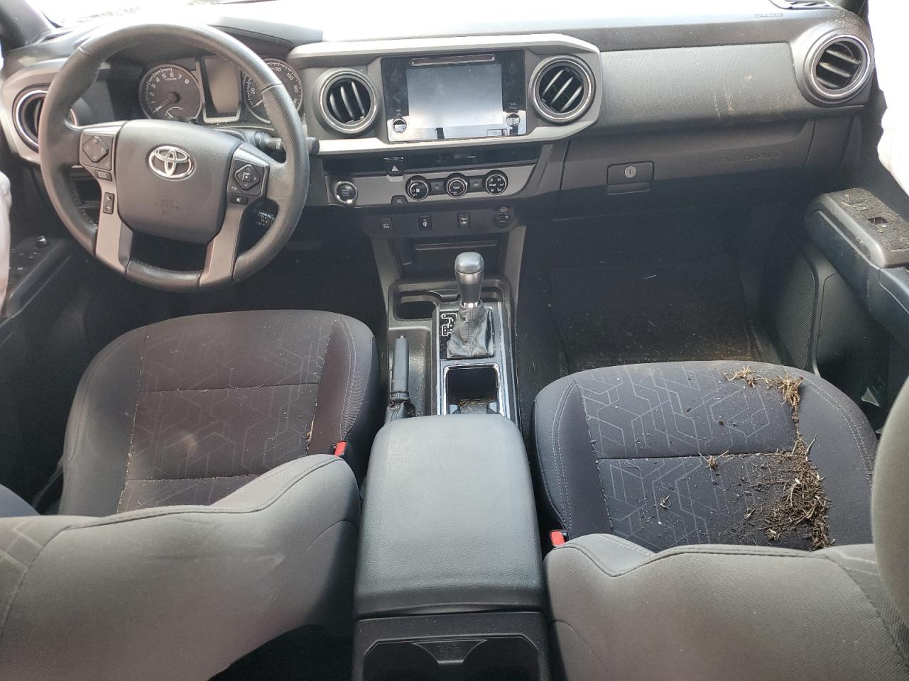 2016 Toyota Tacoma - Image 8