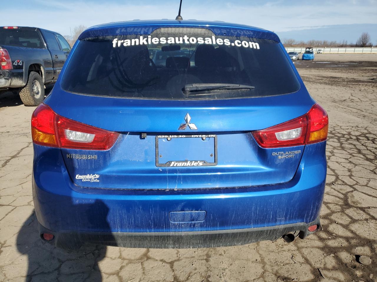 2016 Mitsubishi Outlander - Image 6