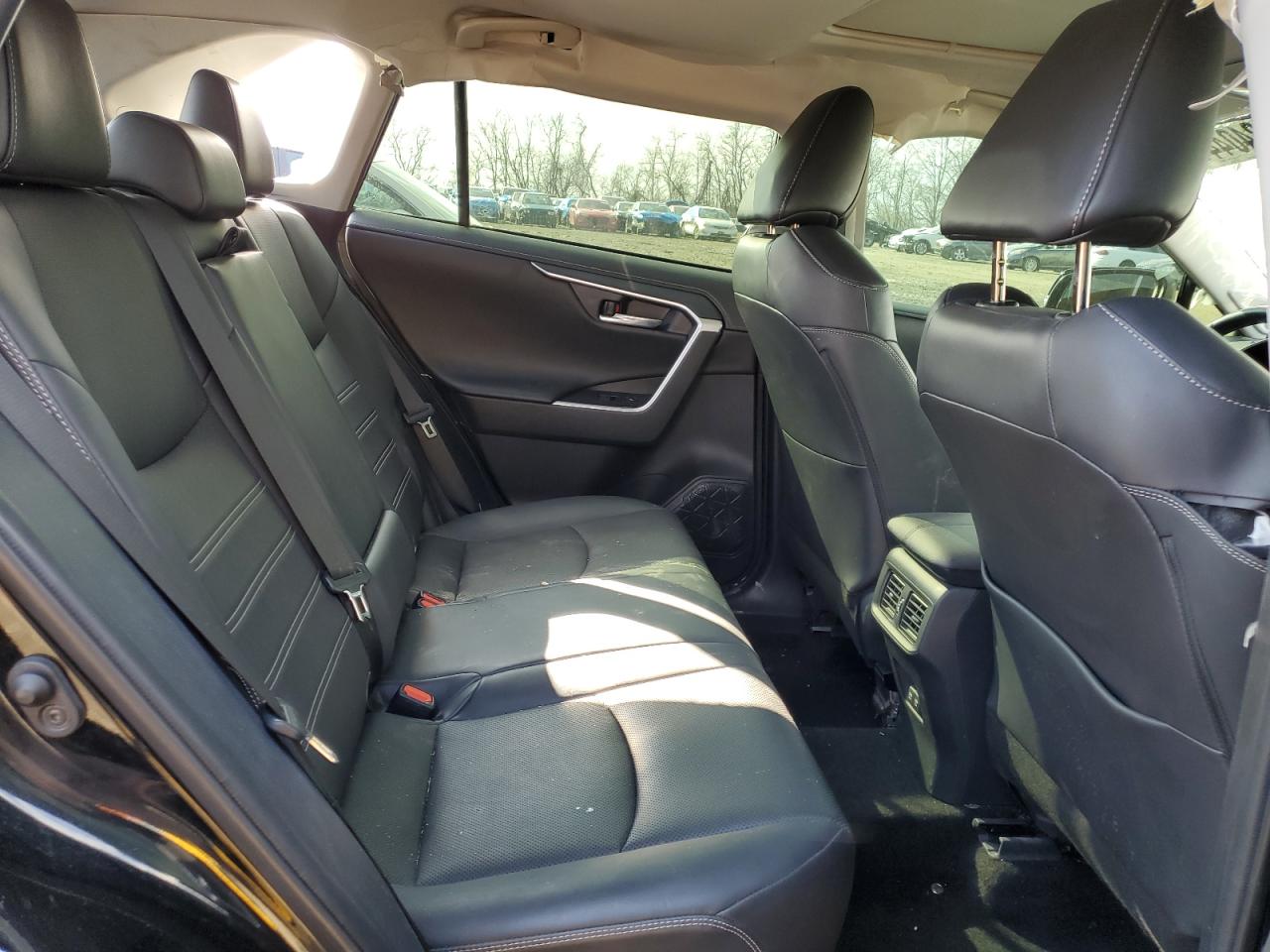 2020 Toyota RAV 4 - Image 11