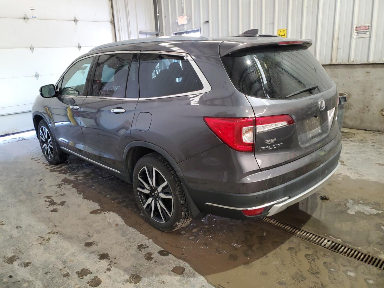 2019 Honda Pilot - Image 2