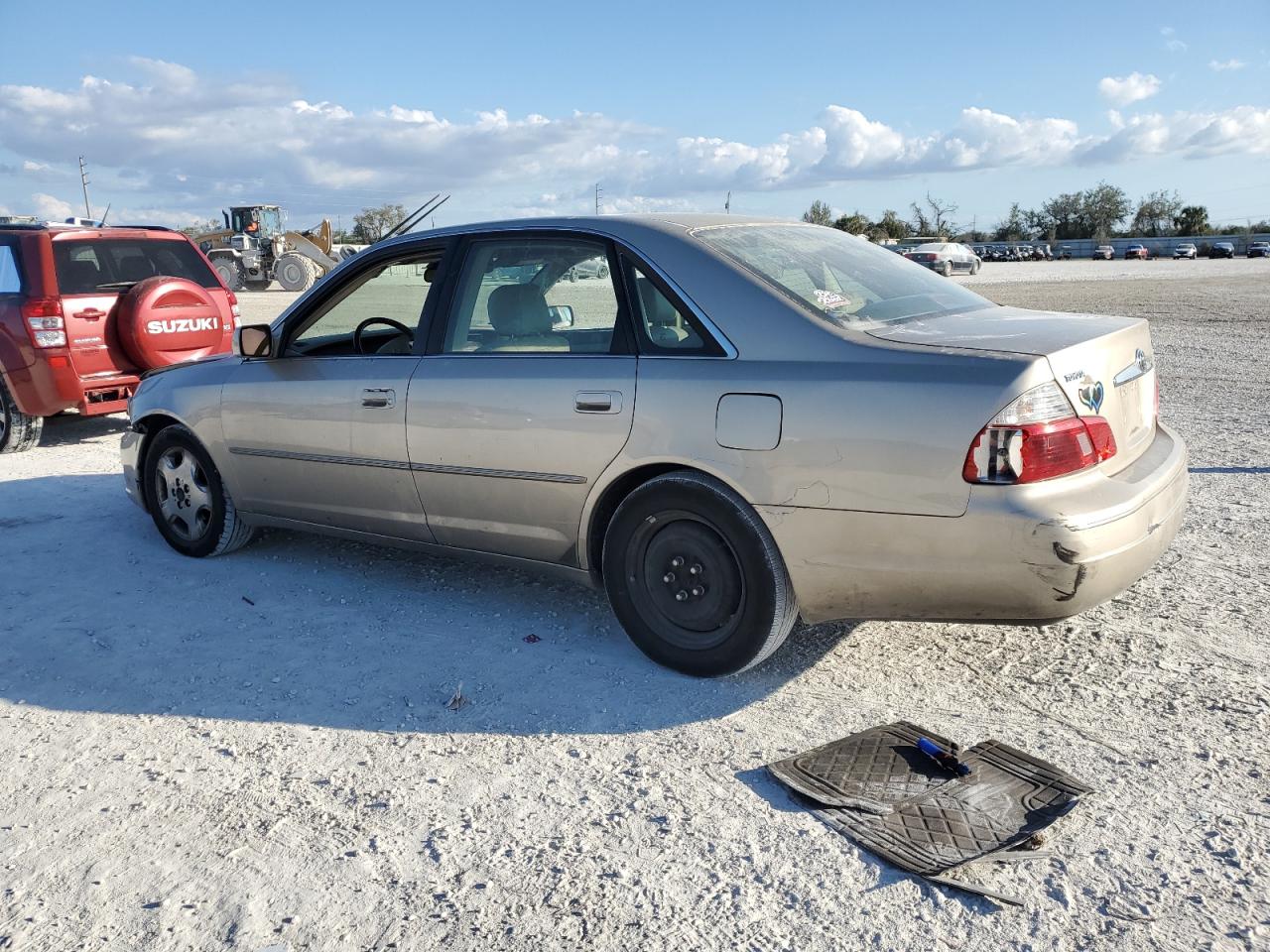 2003 Toyota Avalon - Image 2