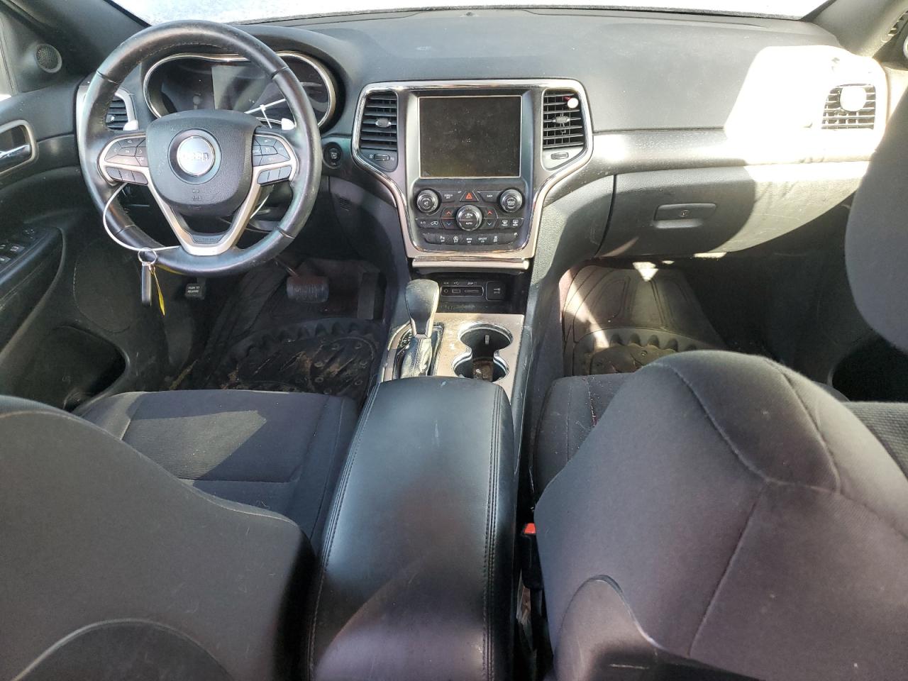 2017 Jeep Grand Cherokee - Image 8
