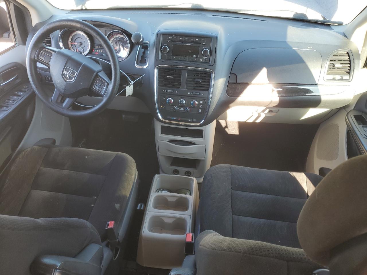 2016 Dodge Caravan - Image 8