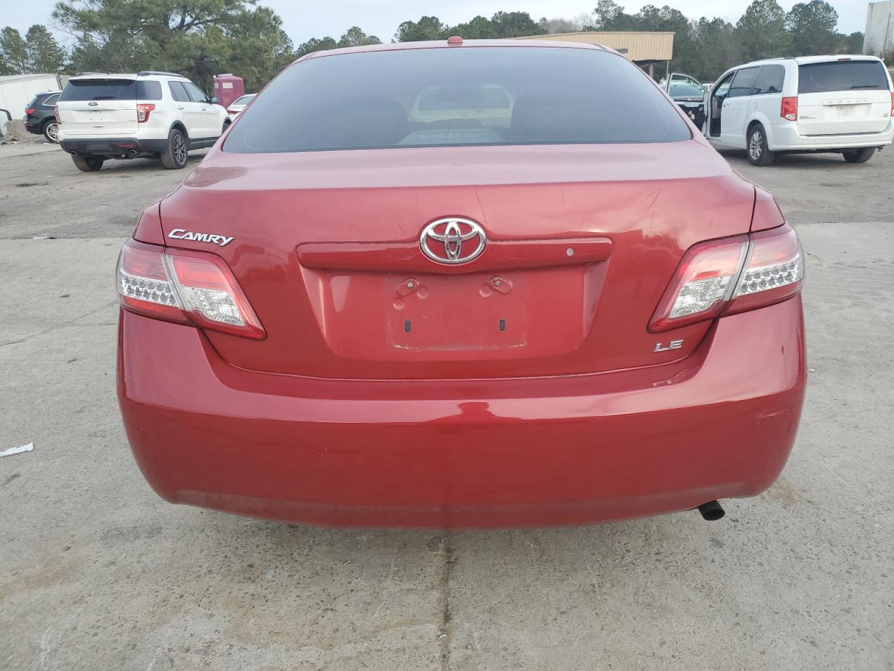 2010 Toyota Camry - Image 6