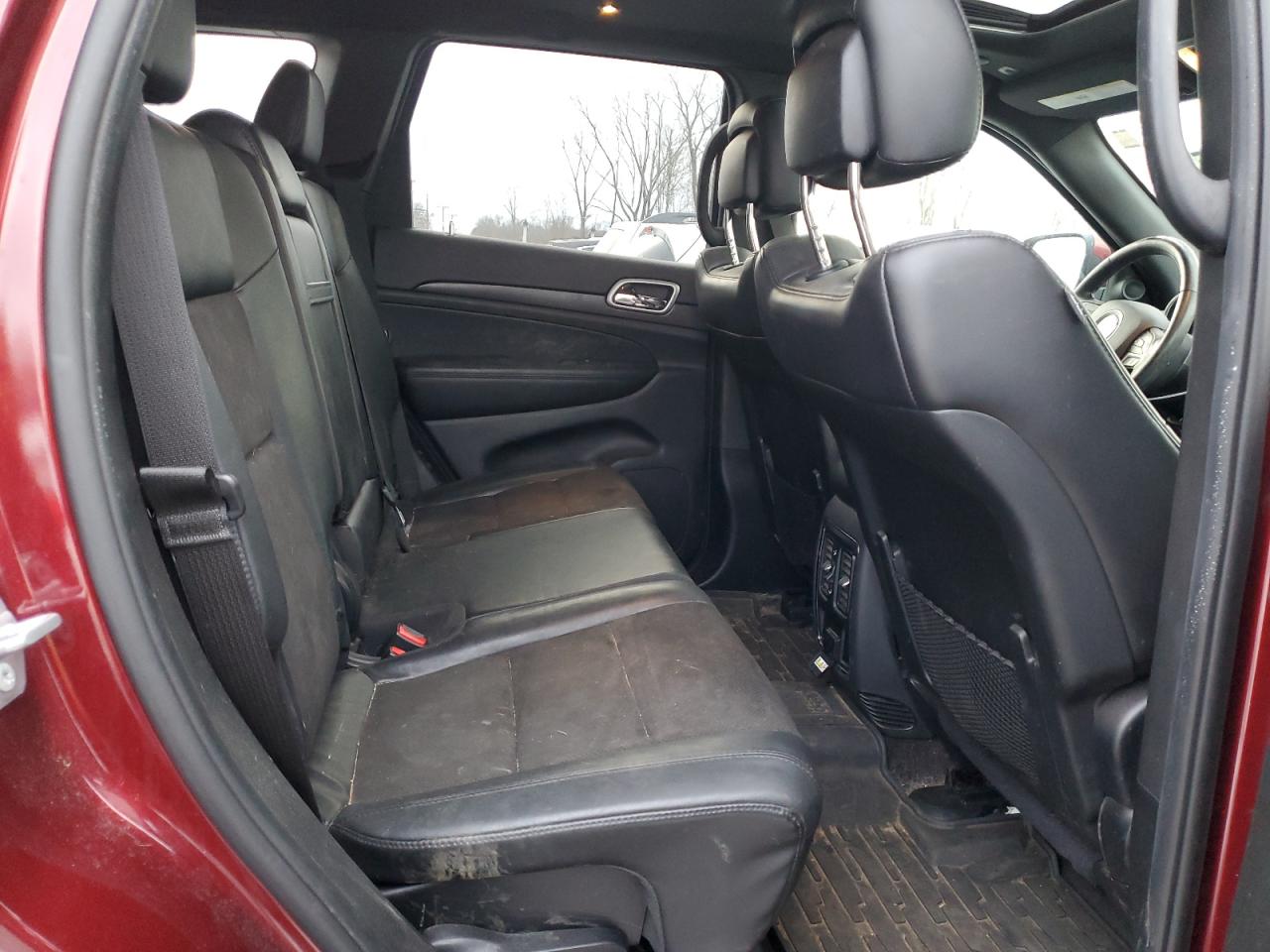 2018 Jeep Grand Cherokee - Image 11